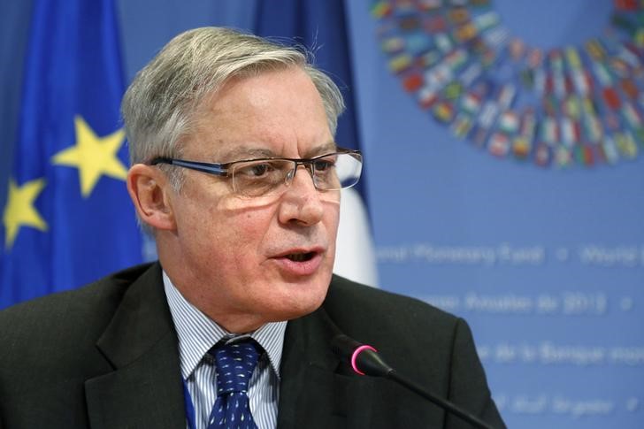 © Reuters. Sin acuerdo no hay liquidez, dice a Grecia Noyer, del BCE
