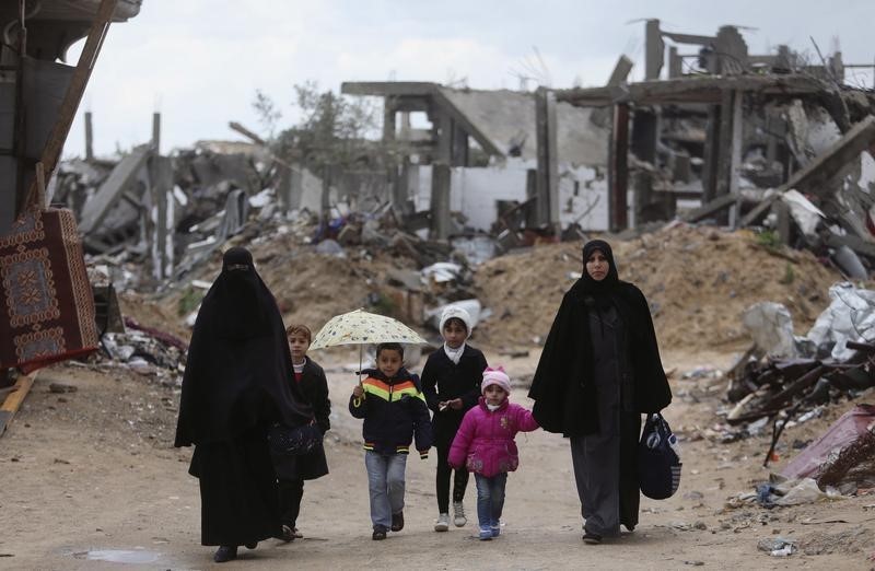 © Reuters. تحقيق-بعد عام على حرب غزة.. إعادة الإعمار متعثرة والمستقبل صعب