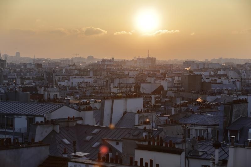 © Reuters. FORTE HAUSSE DES RENÉGOCIATIONS DE PRÊTS IMMOBILIERS