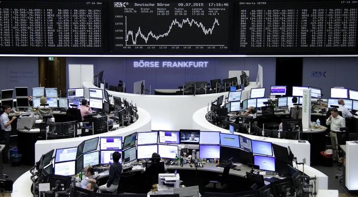 © Reuters. Las bolsas europeas se recuperan por esperanzas de acuerdo con Grecia