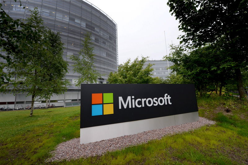 © Reuters. Microsoft sign is pictured at its Finnish headquarters in Espoo