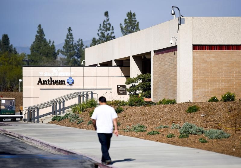 © Reuters. The office building of health insurer Anthem is seen in Los Angeles, California