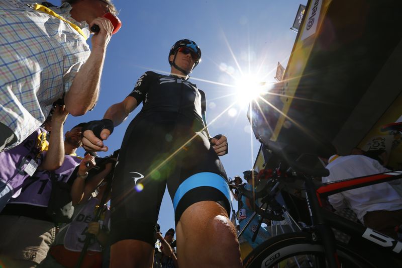 © Reuters. Team Sky rider Chris Froome of Britain is pictured before the start of the 7th stage of the 102nd Tour de France cycling race from Livarot to Fougeres