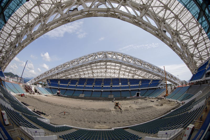 © Reuters. A view of a construction of the Fisht soccer stadium in Sochi, Russia