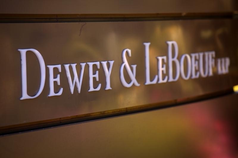 © Reuters. Sign is seen at the offices of Dewey & LeBoeuf in Palo Alto