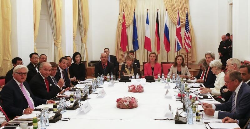 © Reuters. مسؤول أمريكي: القوى الست تبدأ اجتماعا بشأن إيران