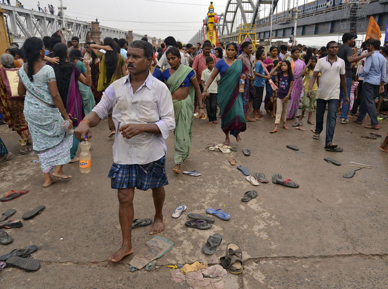 © Reuters. مقتل 27 من زوار مهرجان ديني في الهند بسبب التدافع