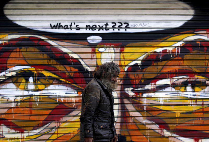 © Reuters. Diputados griegos, divididos antes de votación sobre reformas exigidas por acreedores