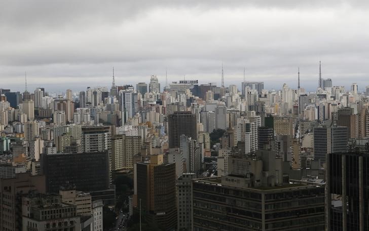 © Reuters. Vista aérea da cidade de São Paulo