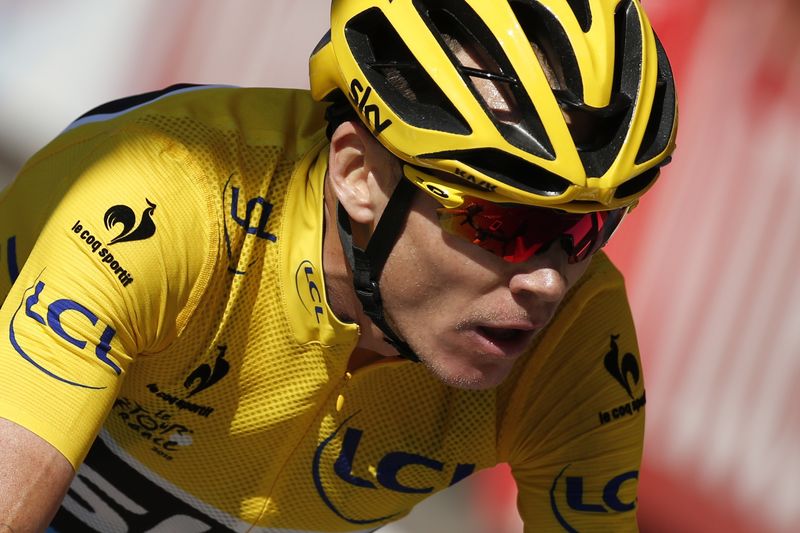 © Reuters. Froome, dispuesto a someterse a pruebas tras el Tour para descartar el dopaje