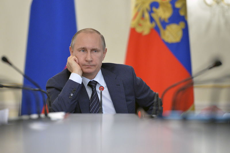 © Reuters. Presidente russo, Vladimir Putin, durante reunião na residência oficial de Novo-Ogaryovo