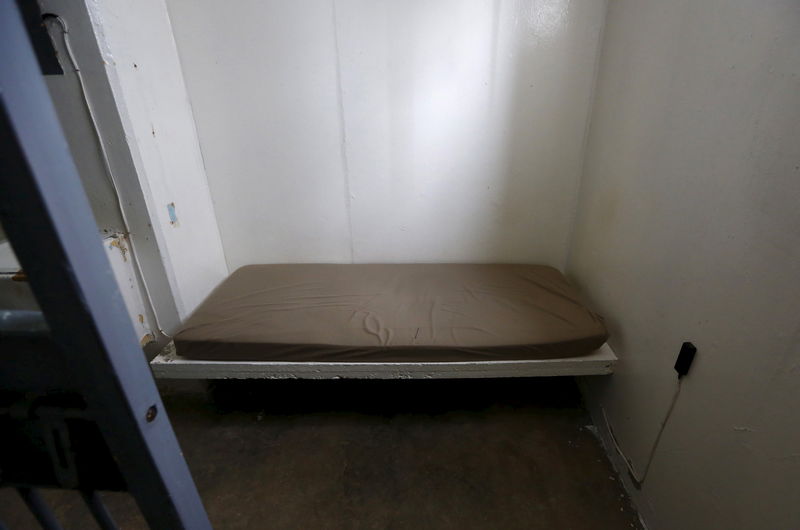 © Reuters. A view of drug lord Guzman's bed in his cell inside the Altiplano Federal Penitentiary, where he escaped from, in Almoloya de Juarez