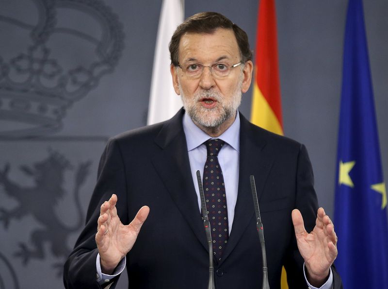 © Reuters. Rajoy espera un acuerdo con sindicatos de funcionarios sobre salarios