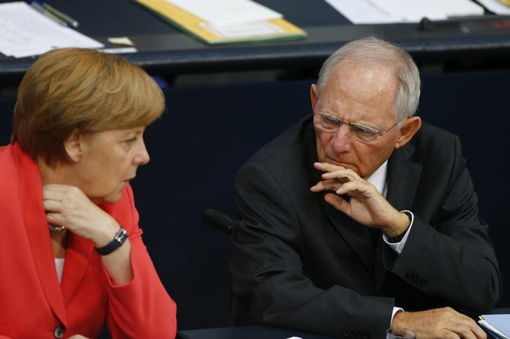 © Reuters. Ministerio finanzas alemán rechaza las especulaciones sobre la dimisión de Schaeuble 