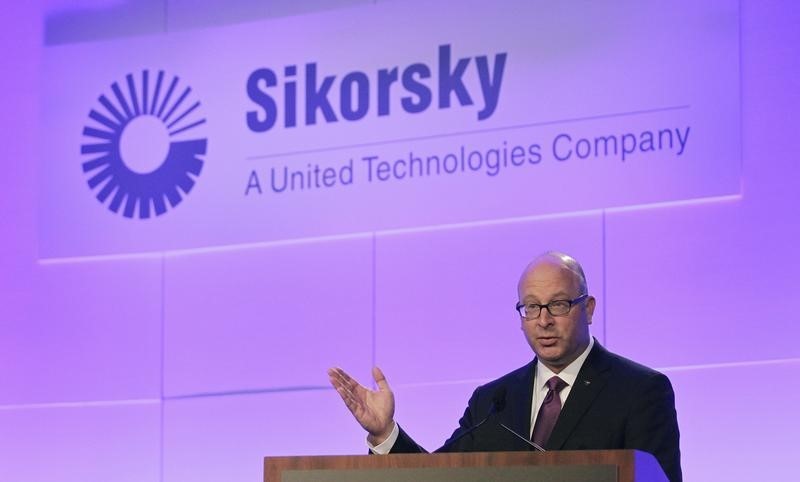 © Reuters. Maurer, president of Sikorsky, remarks about the new Sikorsky Aircraft S-97 RAIDER helicopter during its unveiling ceremony at Sikorsky Aircraft in Jupiter, Florida