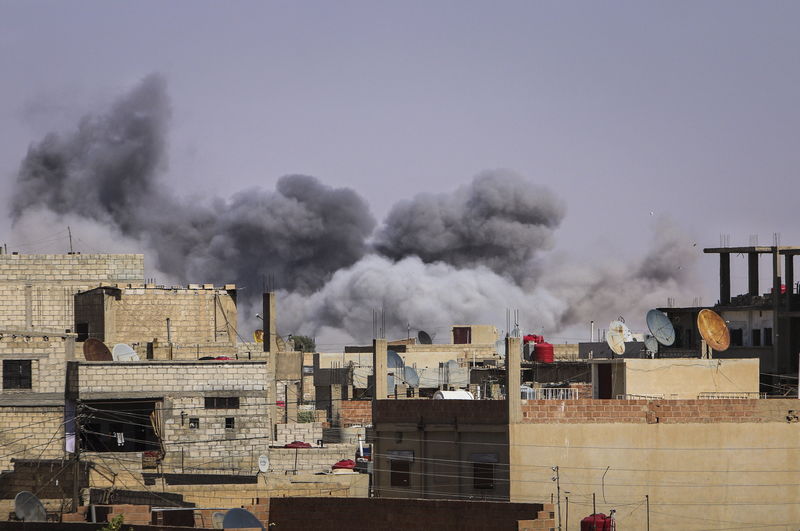 © Reuters. المرصد السوري:مقتل ستة متشددين أجانب في غارة جوية بسوريا