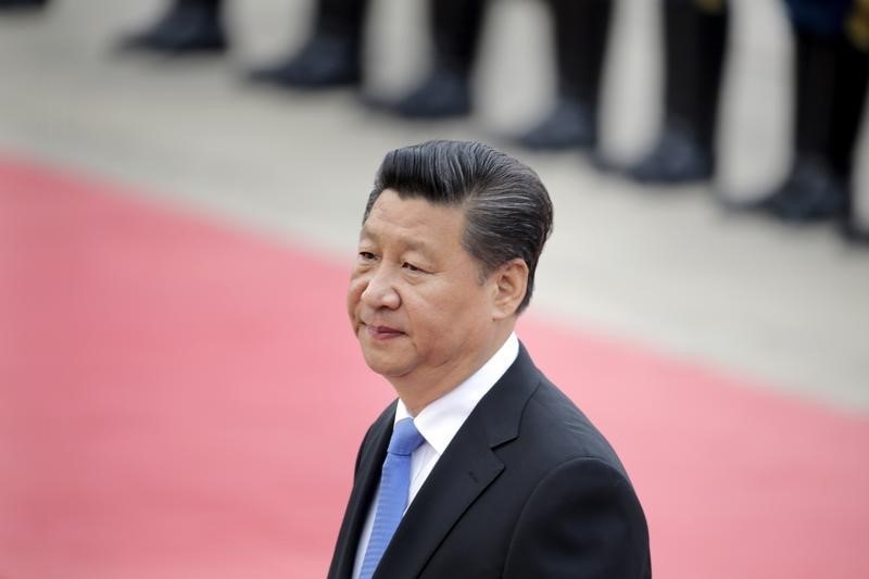 © Reuters. الرئيس الصيني يقول للجيش إن عليه التعلم من الماضي الخالي من الفساد