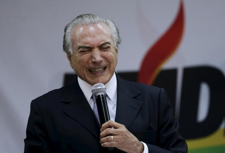 © Reuters. Vice-presidente Michel Temer discursa durante evento do PMDB em Brasília