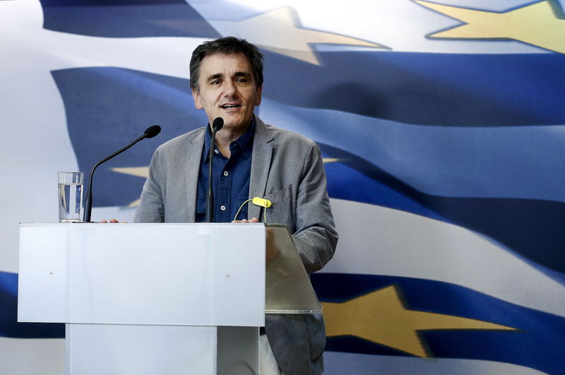 © Reuters. Sin reformas no hay dinero, dice un diputado de Merkel a Atenas