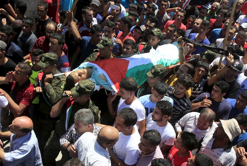 © Reuters. مصادر طبية: مقتل فلسطيني برصاص الجيش الإسرائيلي في الضفة الغربية