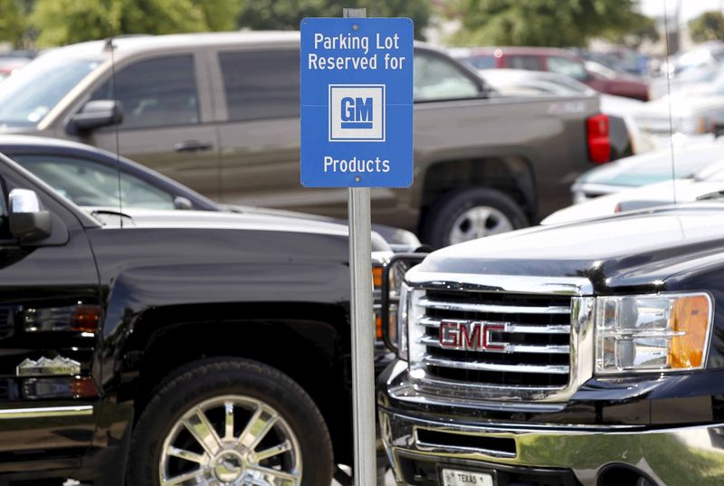 © Reuters. Sign indicating parking for GM cars is seen at the General Motors Assembly Plant in Arlington, Texas