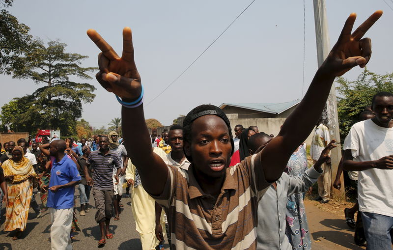 © Reuters. سفيرة:أمريكا ستعيد النظر في المساعدات لبوروندي خلال الشهرين المقبلين