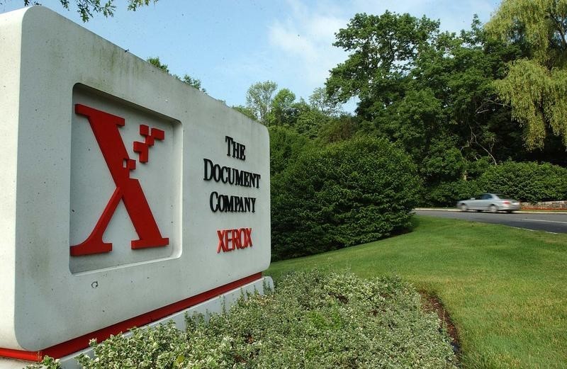 © Reuters. Логотип Xerox у штаб-квартиры компании в Стэмфорде, Коннектикут