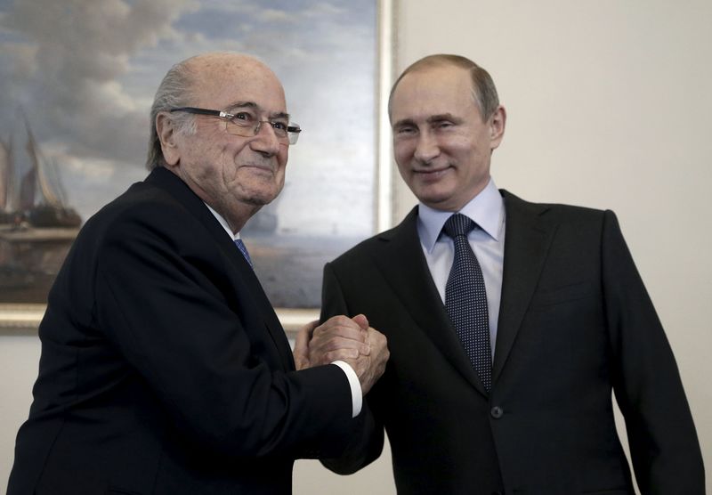 © Reuters. FIFA aprueba resolución de apoyo a Rusia como sede del Mundial 2018