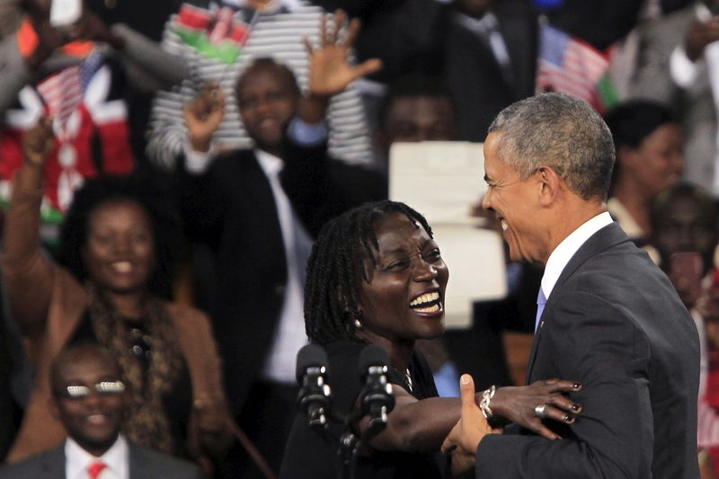 © Reuters. Obama dice a los keniatas que pueden triunfar y ve retos para el futuro
