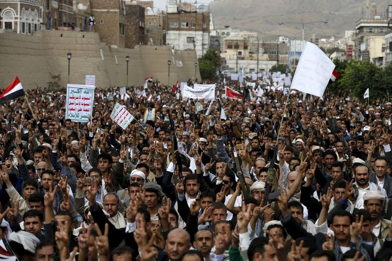 © Reuters. الحوثيون يقولون إن الامم المتحدة لم تخطرهم بالهدنة