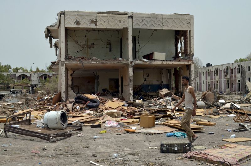 © Reuters. العربية: القوات السعودية "ترد" على قصف للحوثيين