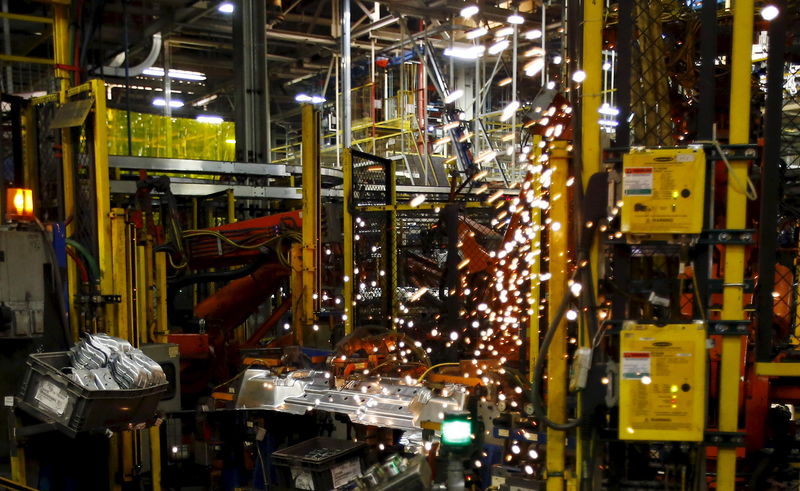 © Reuters. SUV parts are fabricated in the stamping facility at the General Motors Assembly Plant in Arlington, Texas
