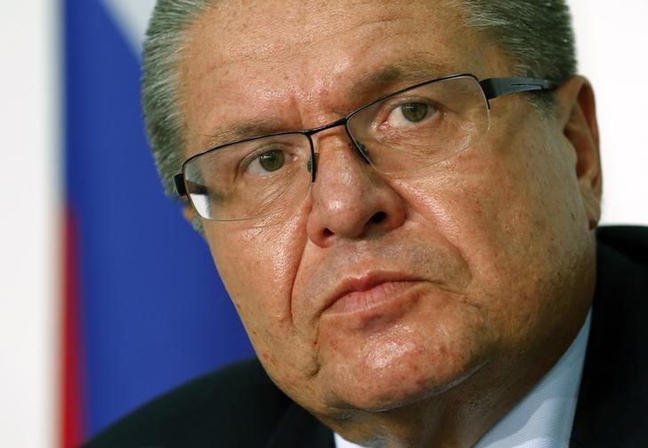 © Reuters. Ulyukaev, Russia's minister of economic development, pauses during his address in Geneva