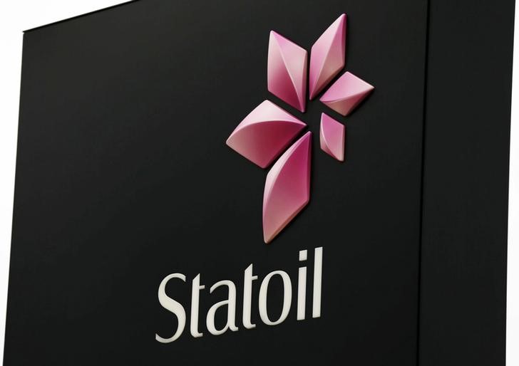 © Reuters. Логотип Statoil на здании штаб-квартиры компании в Осло 