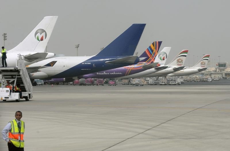 © Reuters. نمو حركة المسافرين عبر مطار أبوظبي 17.2%