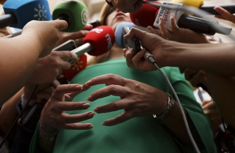© Reuters. Susana Díaz da a luz a su primer hijo