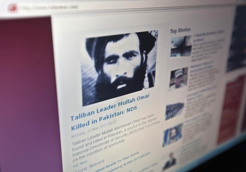 © Reuters. Tolonews website runs a story on its front page about Taliban Mullah Mohammad Omar's death in Kabul