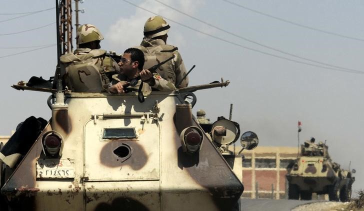 © Reuters. الجيش المصري يقول إنه قتل أحد قادة متشددي سيناء