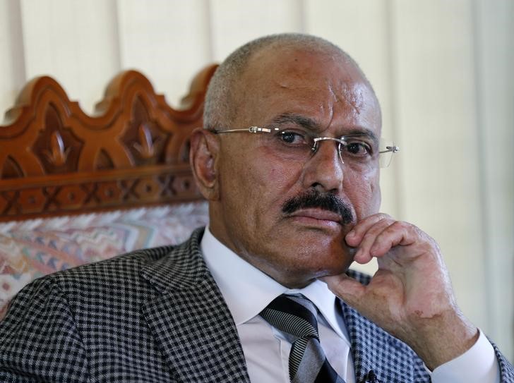 © Reuters. صالح يطالب بمحاكمة رئيس اليمن بتهمة الخيانة