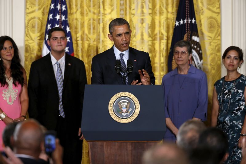 © Reuters. Obama delivers remarks on the Clean Power Plan at the White House in Washington