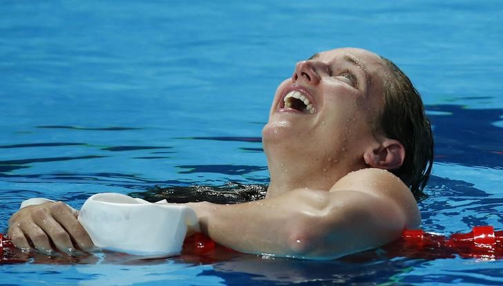 © Reuters. Katinka Hosszu comemora ouro nos 200m medley em Kazan