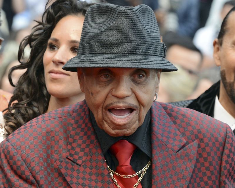 © Reuters. Joe Jackson, pai de Michael Jackson, durante evento em Cannes