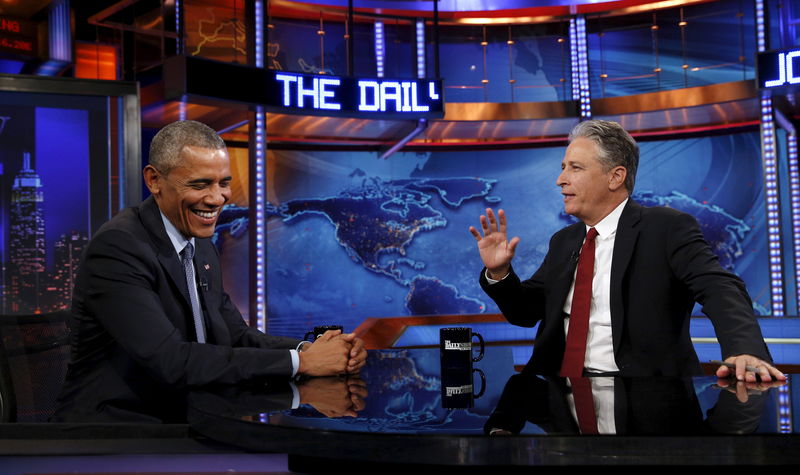 © Reuters. Jon Stewart entrevistando o presidente dos EUA, Barack Obama, em Nova York