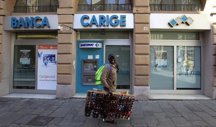 © Reuters. Carige, torna in utile in sem1 per 16,7 milioni