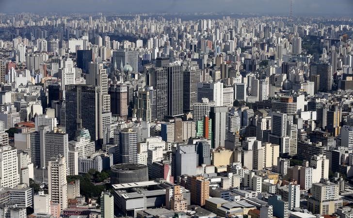 © Reuters. Vista aérea da cidade de São Paulo