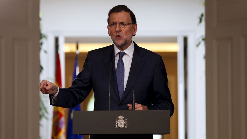 © Reuters. Premiê da Espanha, Mariano Rajoy, concede entrevista coletiva no Palácio Moncloa