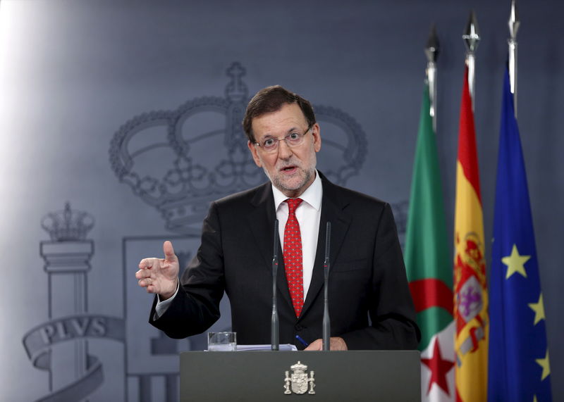 © Reuters. Primeiro-ministro da Espanha, Mariano Rajoy, durante entrevista coletiva no Palácio Moncloa, em Madri