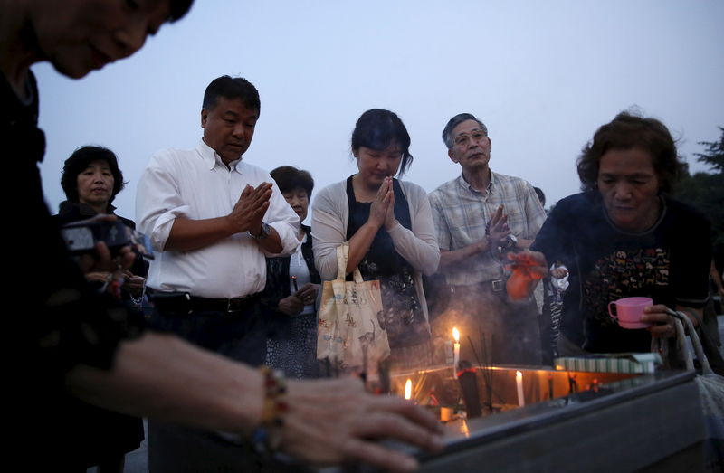 © Reuters. Hiroshima recuerda el 70 aniversario de la bomba atómica 