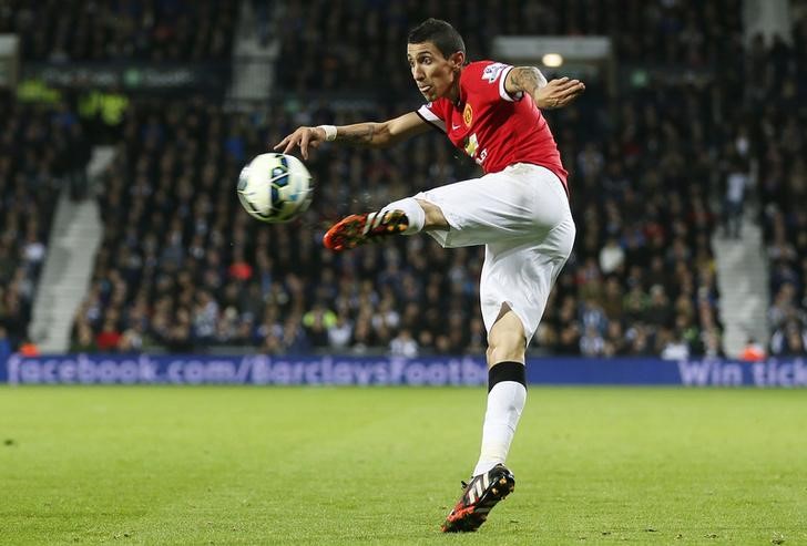 © Reuters. Ángel Di María durante partida do Manchester United, na Inglaterra