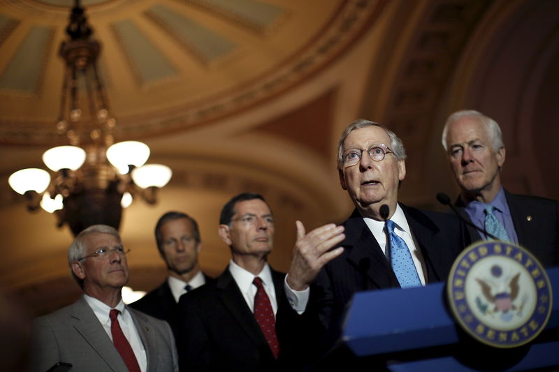 © Reuters. Senate Majority Leader Senator Mitch McConnell speaks during a news conference following party policy lunch meeting at the U.S. Capitol in Washington